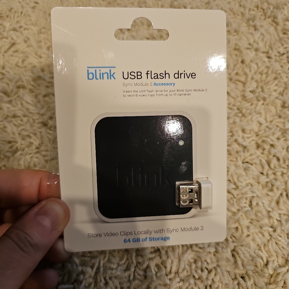 Blink Outdoor Camera Security Bundle – New, Includes Sync Module & USB Storage - Picture 2 of 2